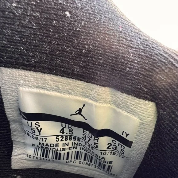 Nike Air Jordan 11 Retro Low BG Emerald White Sneakers 528896-145 Size 5Y - Picture 12 of 12